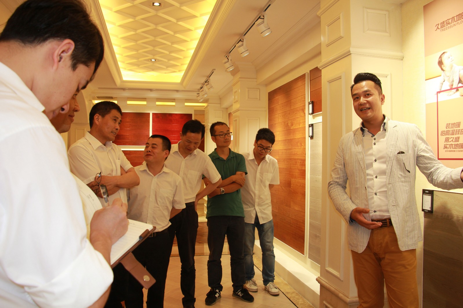 1496913471148764.jpg IMG_8204-1.jpg